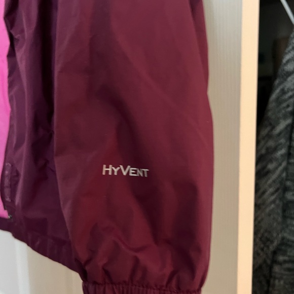 NorthFace Rain jacket - Picture 3 of 6